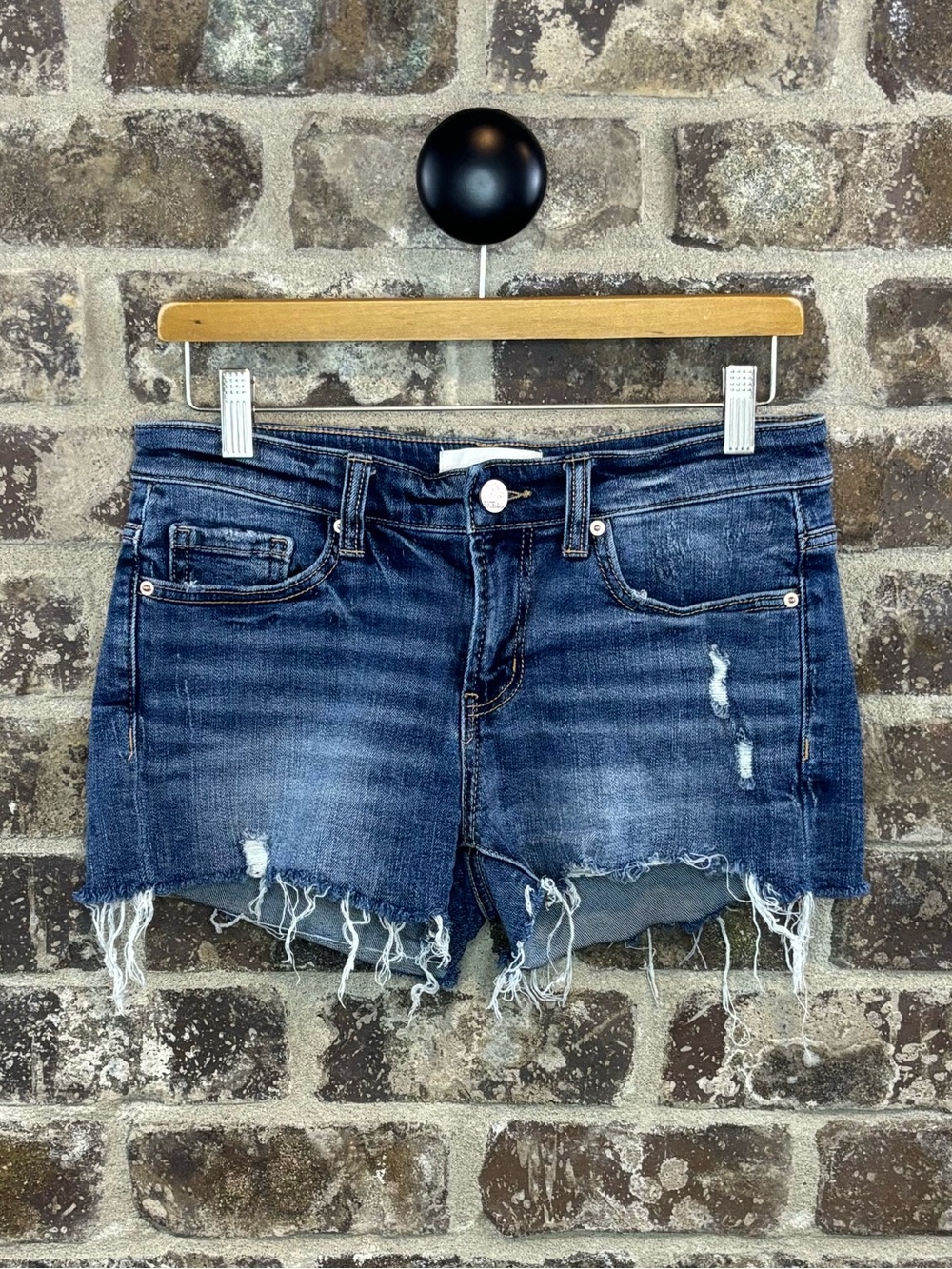 Buckle Stella Distressed Blue Denim Cutoff Shorts Womens Size 26